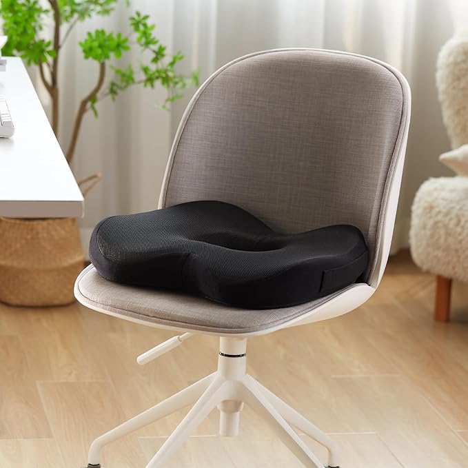 Mount-It! Office Seat Cushion, Premium Lumbar Support, Memory Foam, Gel Filling, Ergonomic Comfort Chair, Use in Car, at Desk, Home, Back, Hip Sciatica Cushions - Washable Cover in Black…