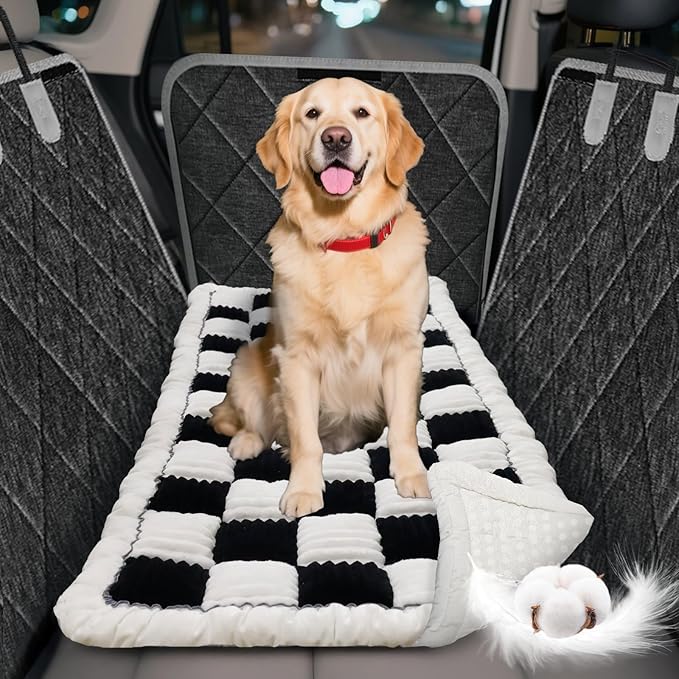 Non-Slip Dog Bed Mat for Car (White-Black)